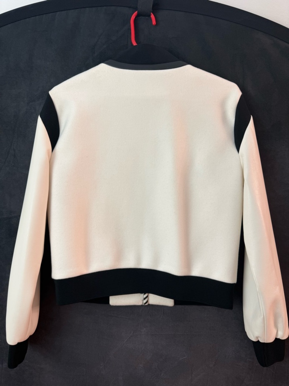 Alice + Olivia Keri Vegan Leather Cropped Varsity Jacket NWT S - Picture 5 of 7